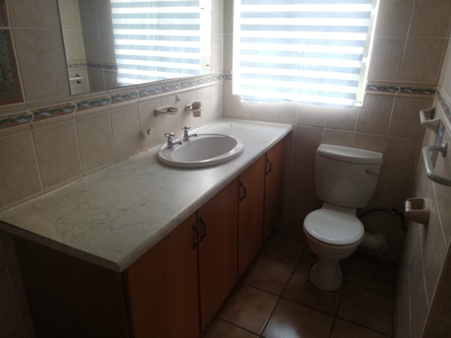 To Let 2 Bedroom Property for Rent in Oudorp North West